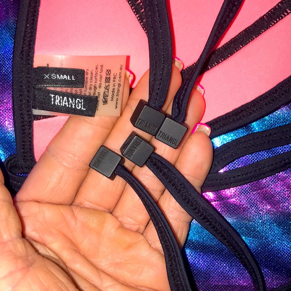 TRIANGL Bikini - Picture 6 of 10